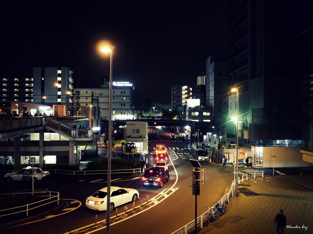 東神奈駅前.jpg